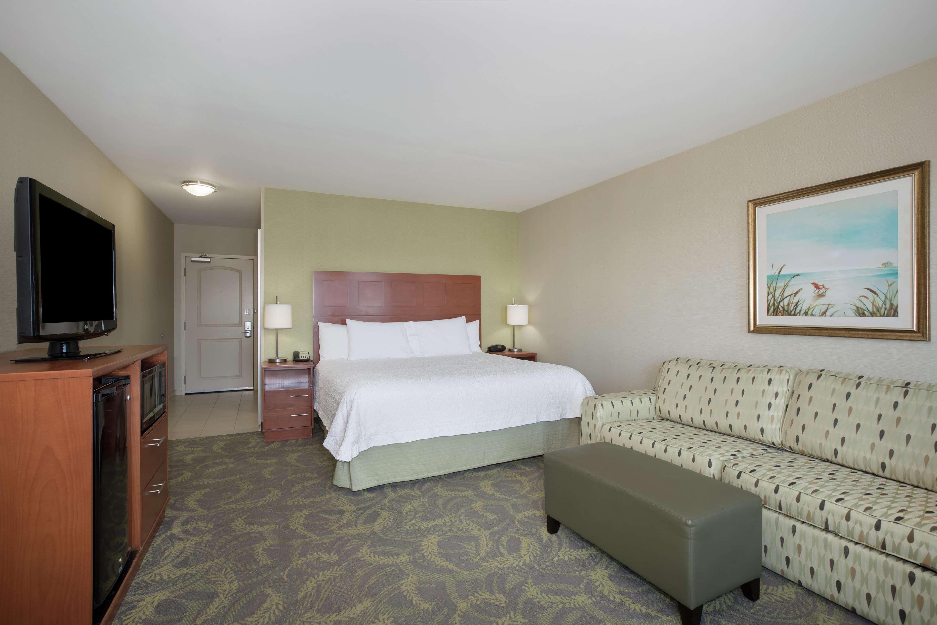 Hampton Inn & Suites Астория Экстерьер фото