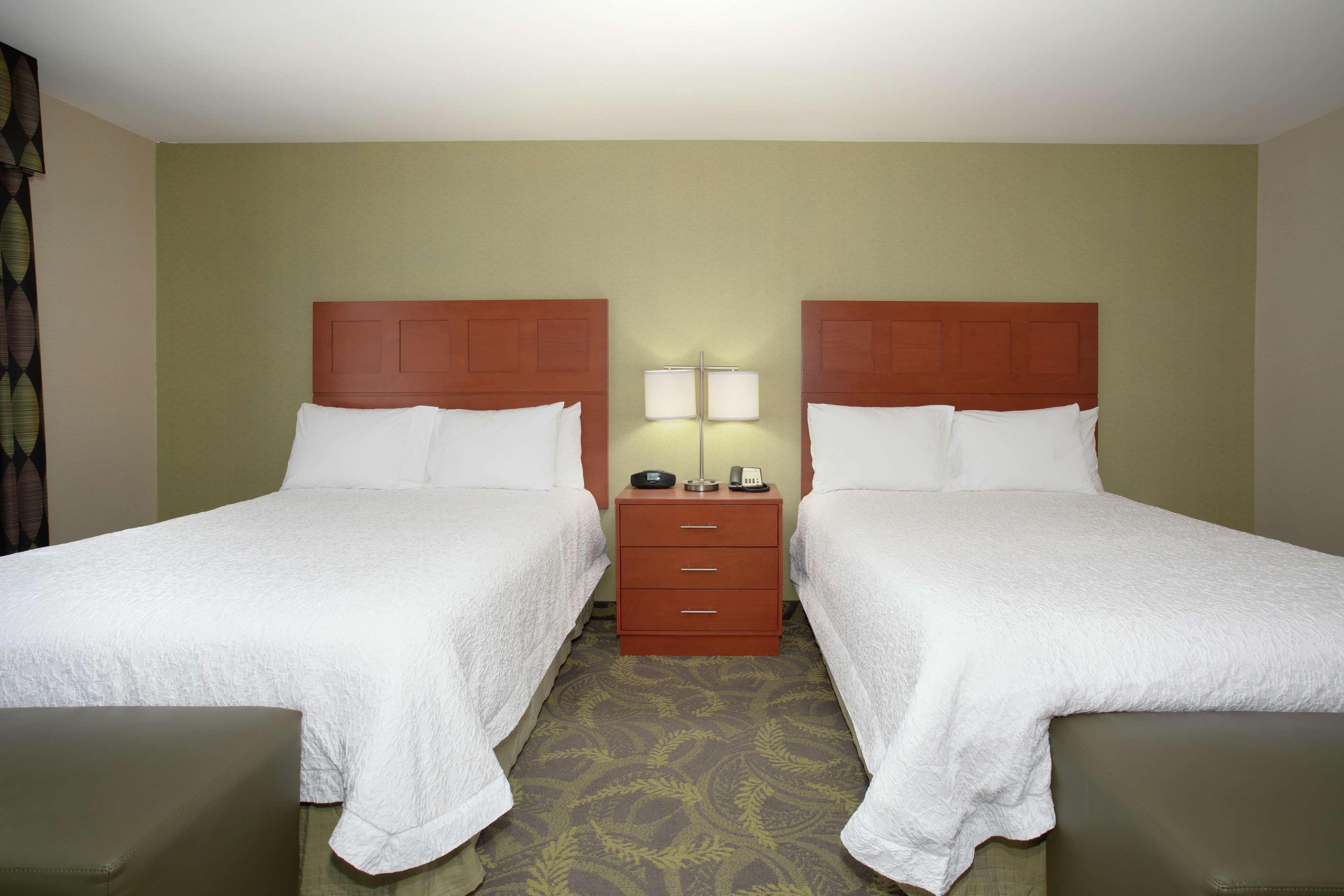 Hampton Inn & Suites Астория Экстерьер фото