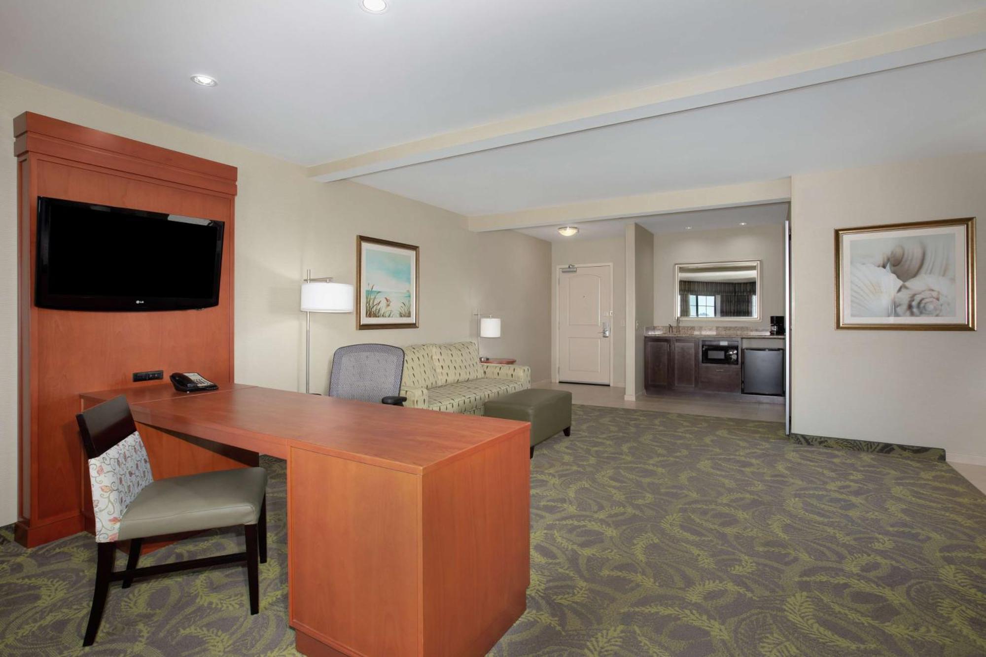 Hampton Inn & Suites Астория Экстерьер фото